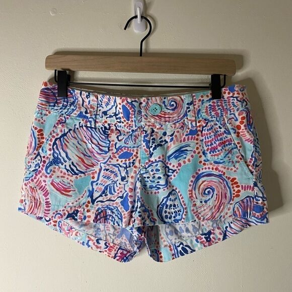 Lilly Pulitzer Walsh Shorts in Shell Me About It - Picture 1 of 10